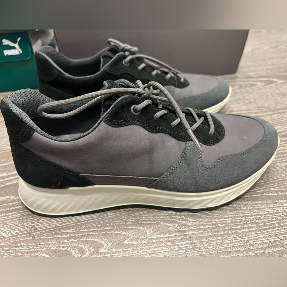ECCO ST.1 Sneaker Magnet Dark Shadow Suede
Comfort Shoes Men's Size 7.5 - Picture 3 of 5